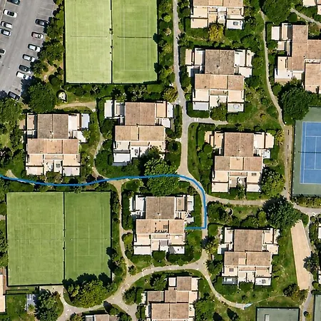 아파트 Climatise Avec Piscine, Tennis Et Parking Gratuit *